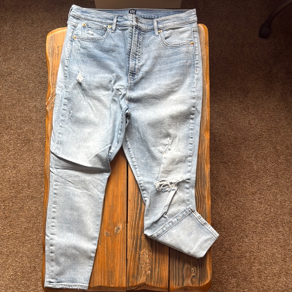 GAP Distressed True Skinny Jeans Size 16/33